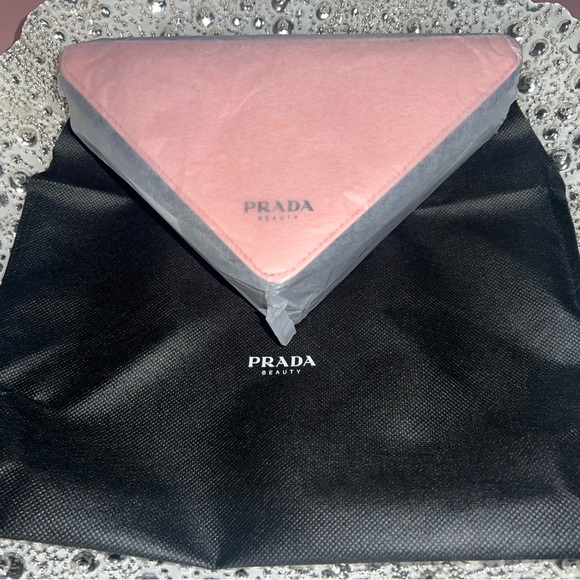 BN Prada Beauty Pink Triangle Zippered Makeup Pouch Bag - Picture 2 of 3